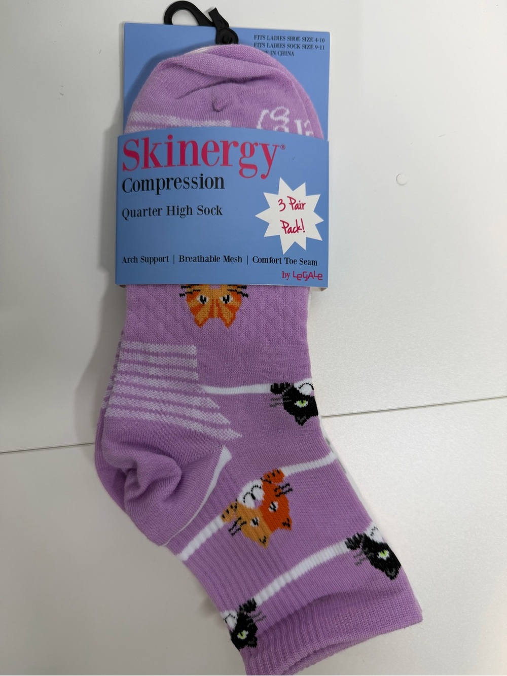 NWT Skinergy Women’s Compression Quarter High Socks 3-Pack Cats Pink Purple